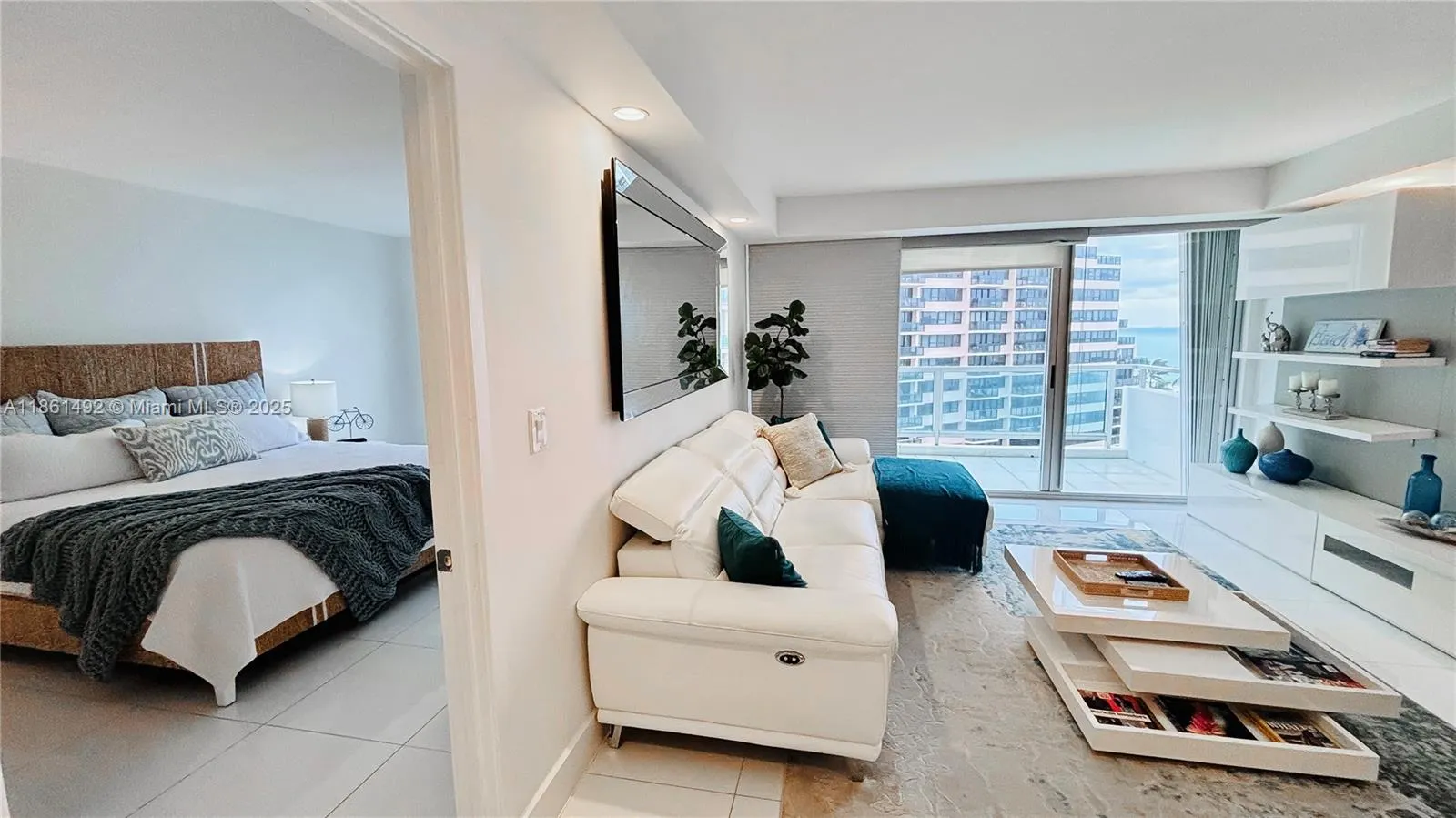 5161 Collins Ave, #1003