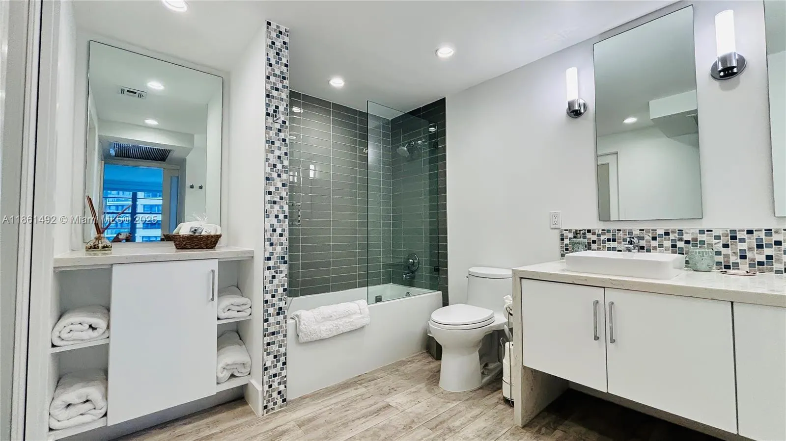 5161 Collins Ave, #1003