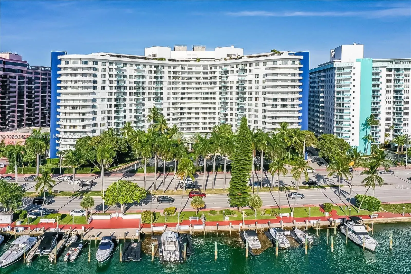 5161 Collins Ave, #1003