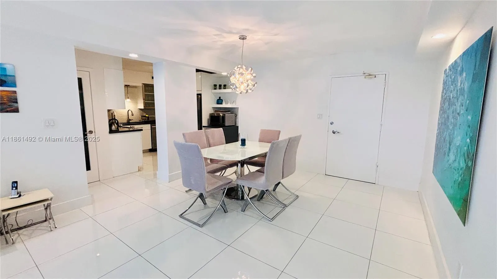 5161 Collins Ave, #1003