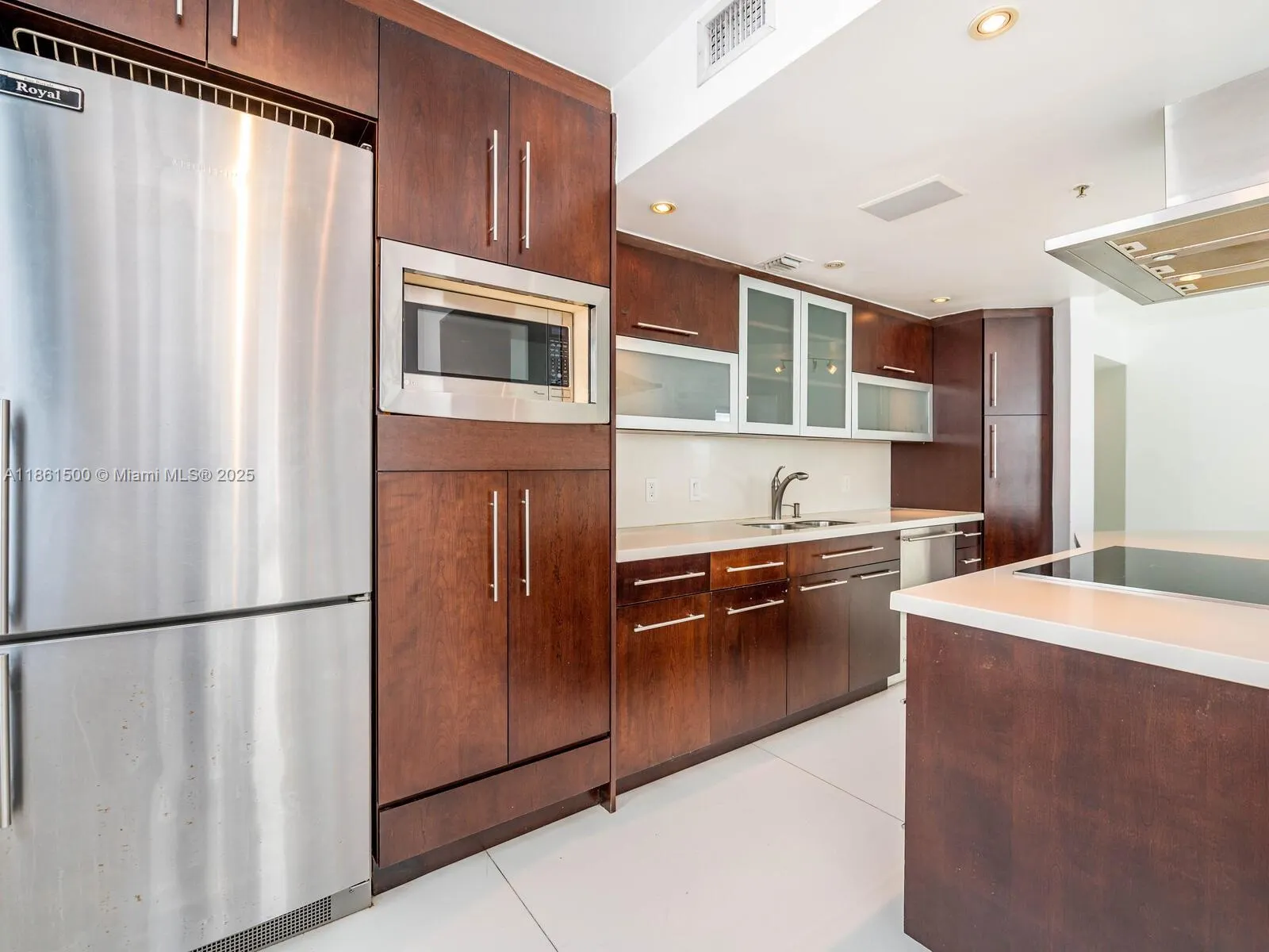 701 Brickell Key Blvd, #1504