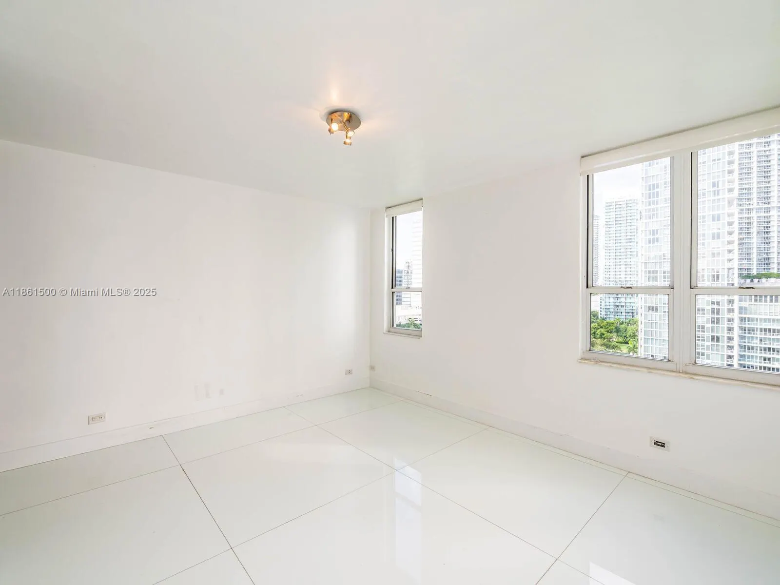 701 Brickell Key Blvd, #1504