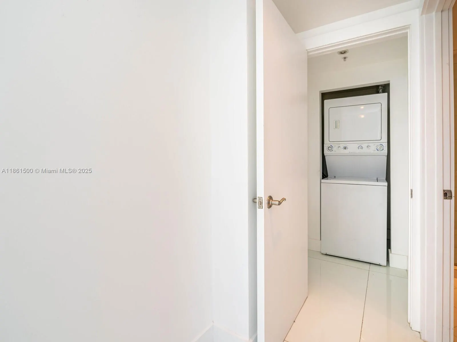 701 Brickell Key Blvd, #1504