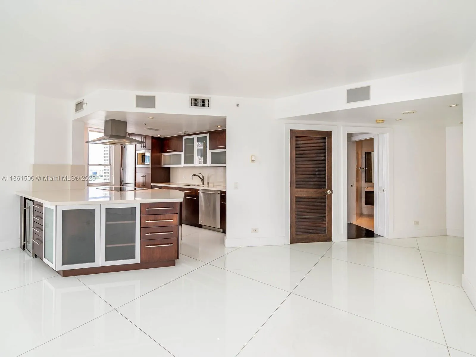 701 Brickell Key Blvd, #1504
