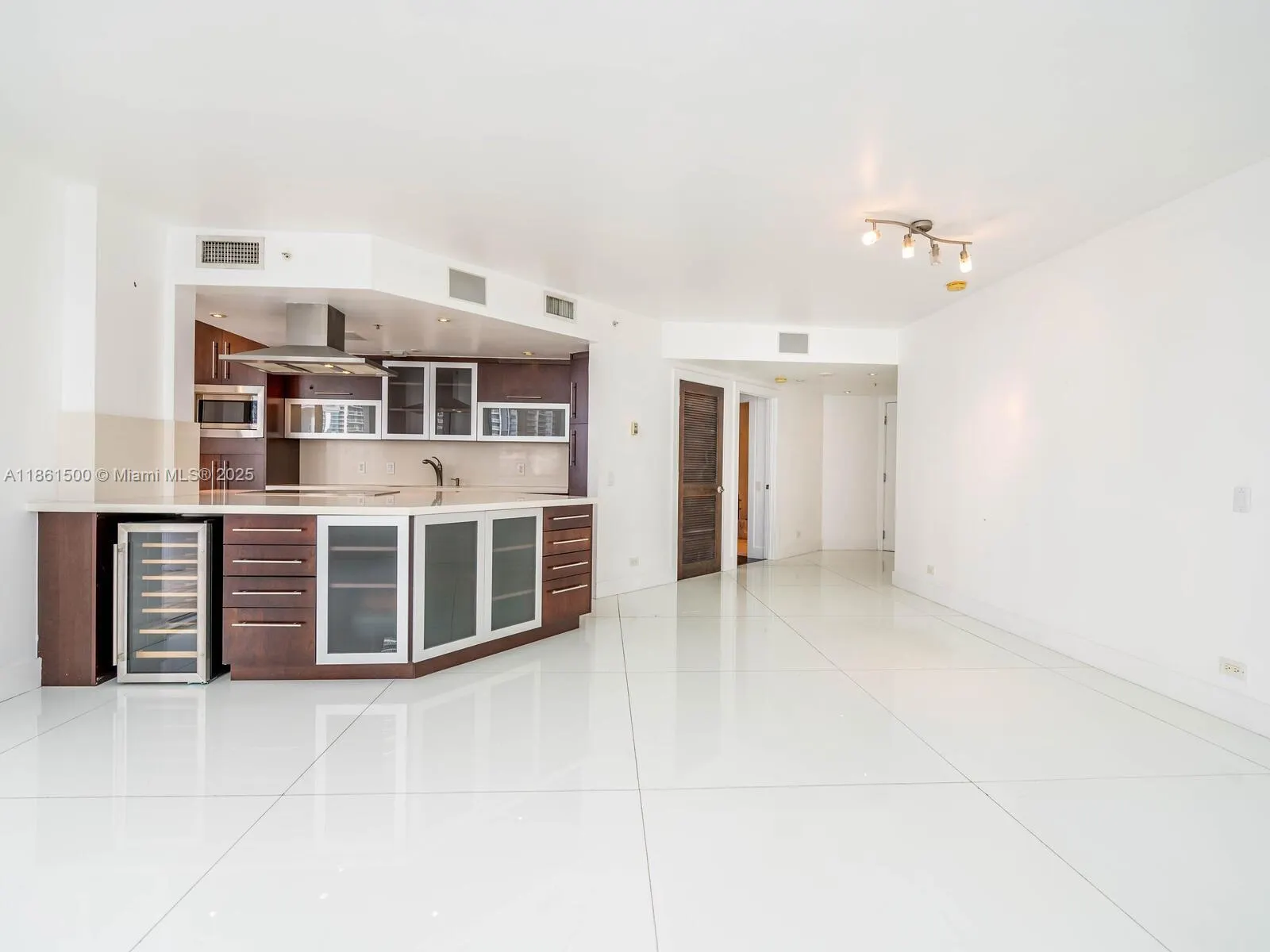 701 Brickell Key Blvd, #1504