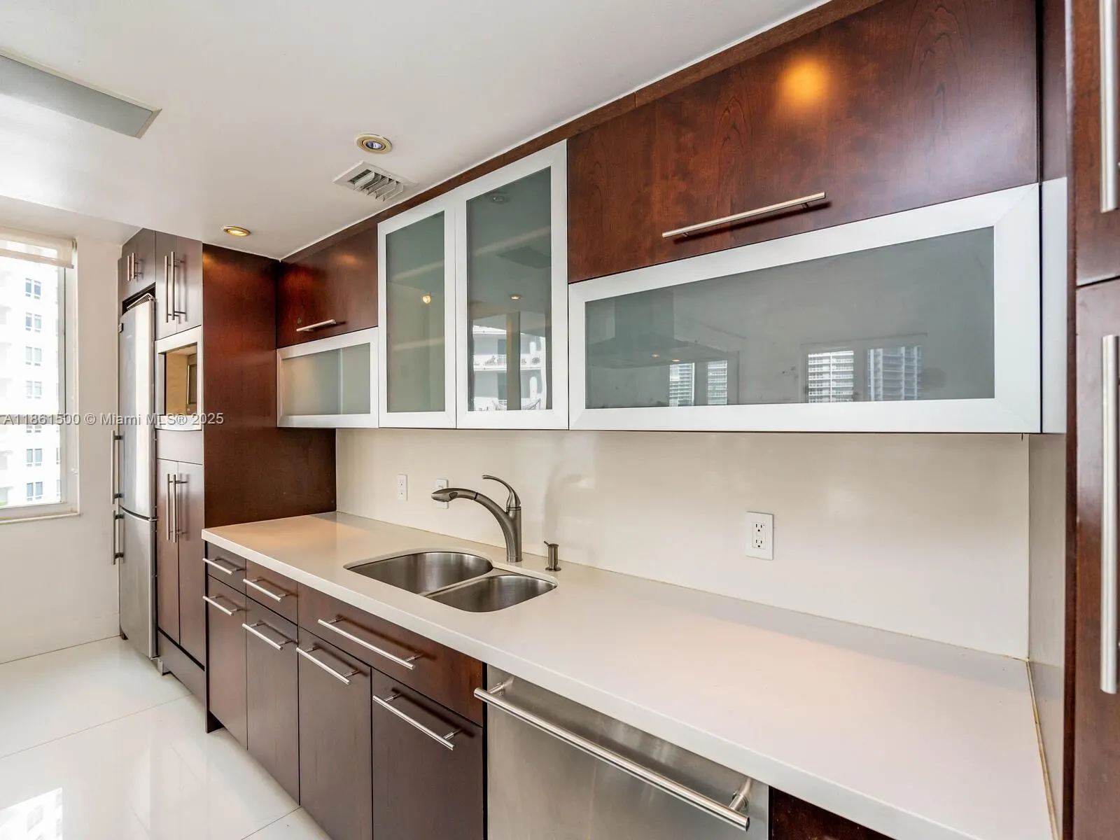 701 Brickell Key Blvd, #1504