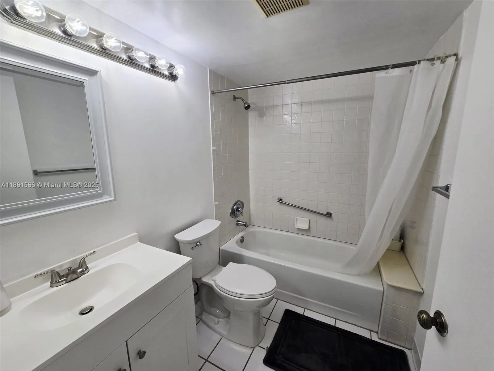 1102 Green Pine Blvd, #E2