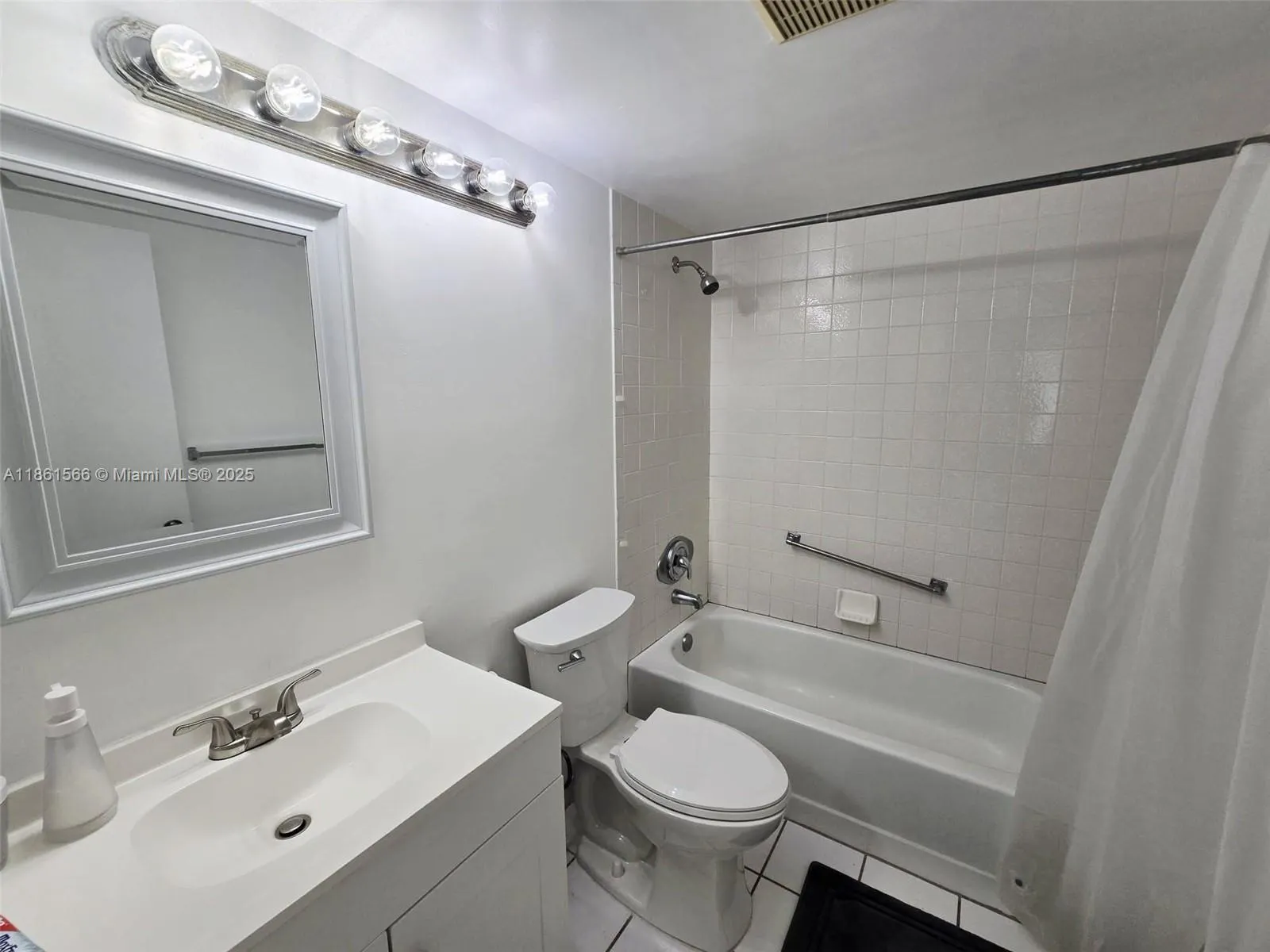 1102 Green Pine Blvd, #E2