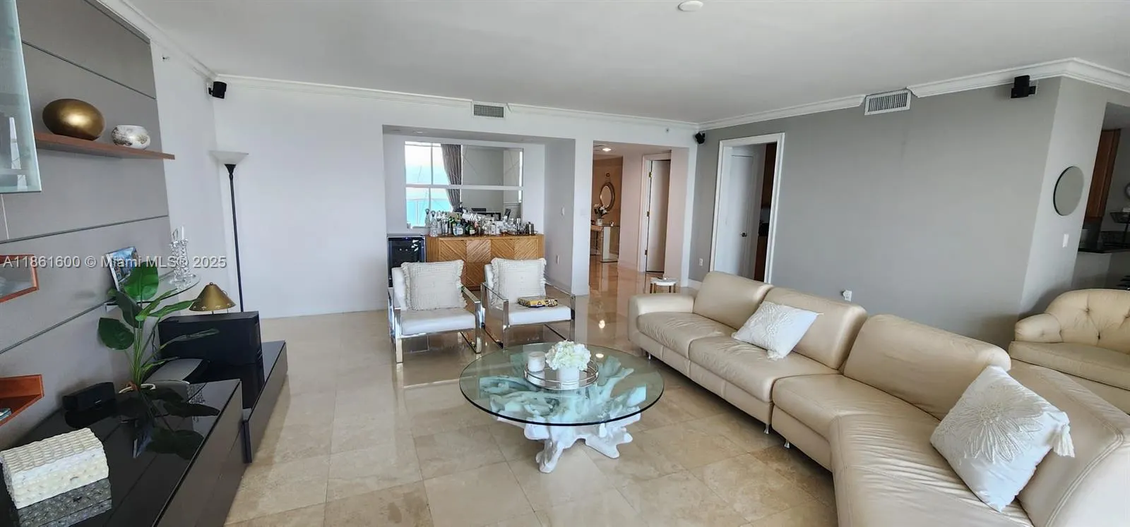 20201 E Country Club Dr, #2301