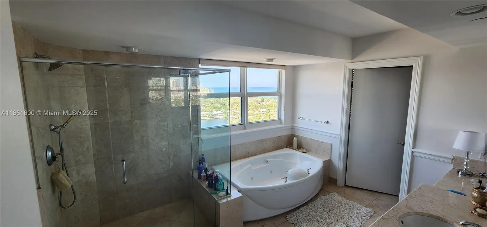 20201 E Country Club Dr, #2301
