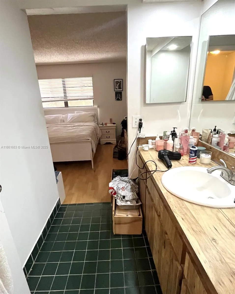 13190 SW 10th Ter