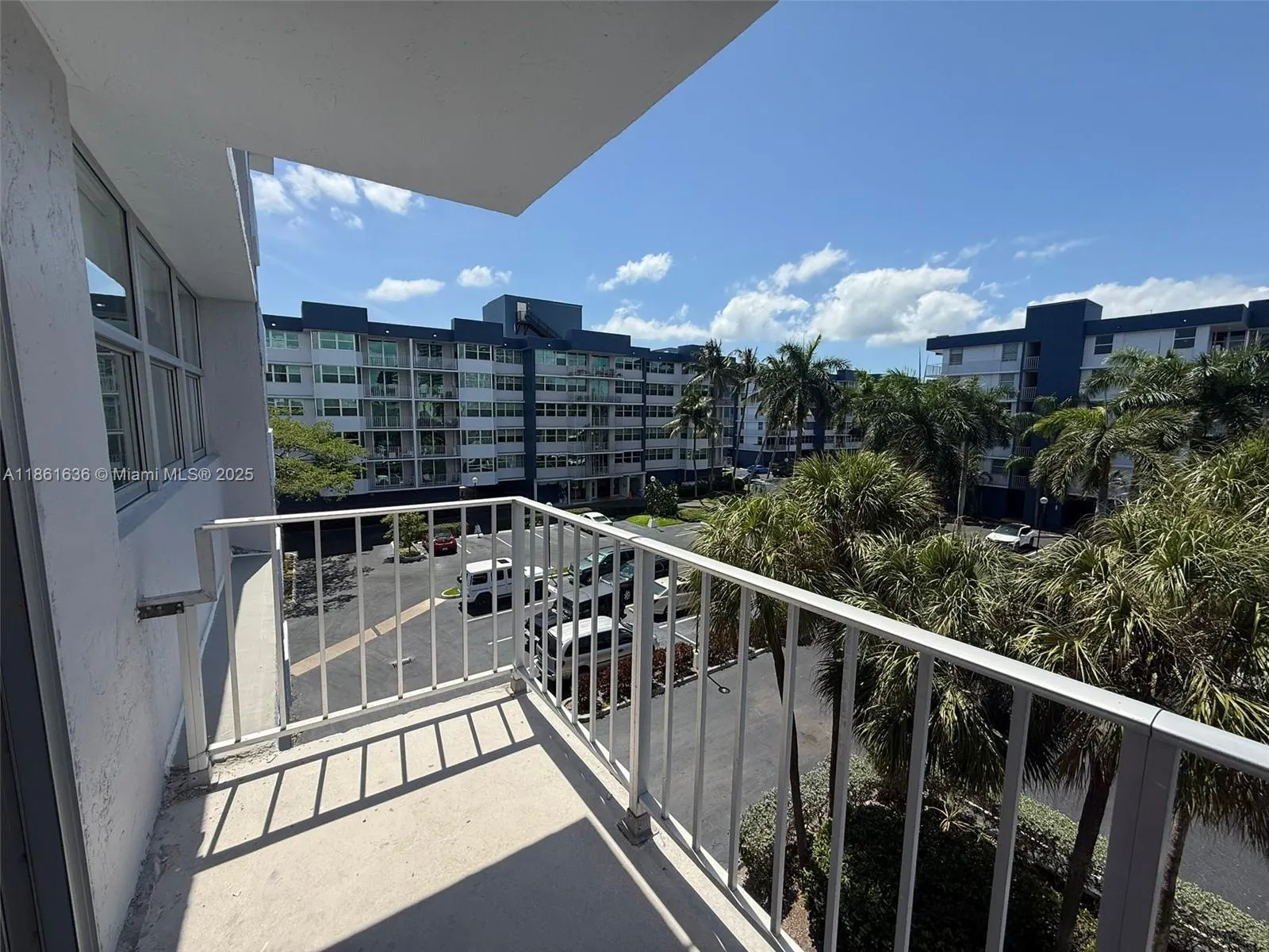 16546 NE 26th Ave, #4J