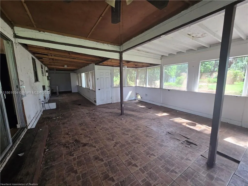 1400 Randall Rd