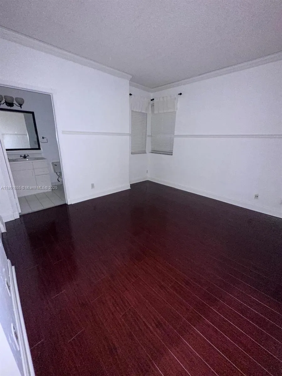 991 Sevilla Cir