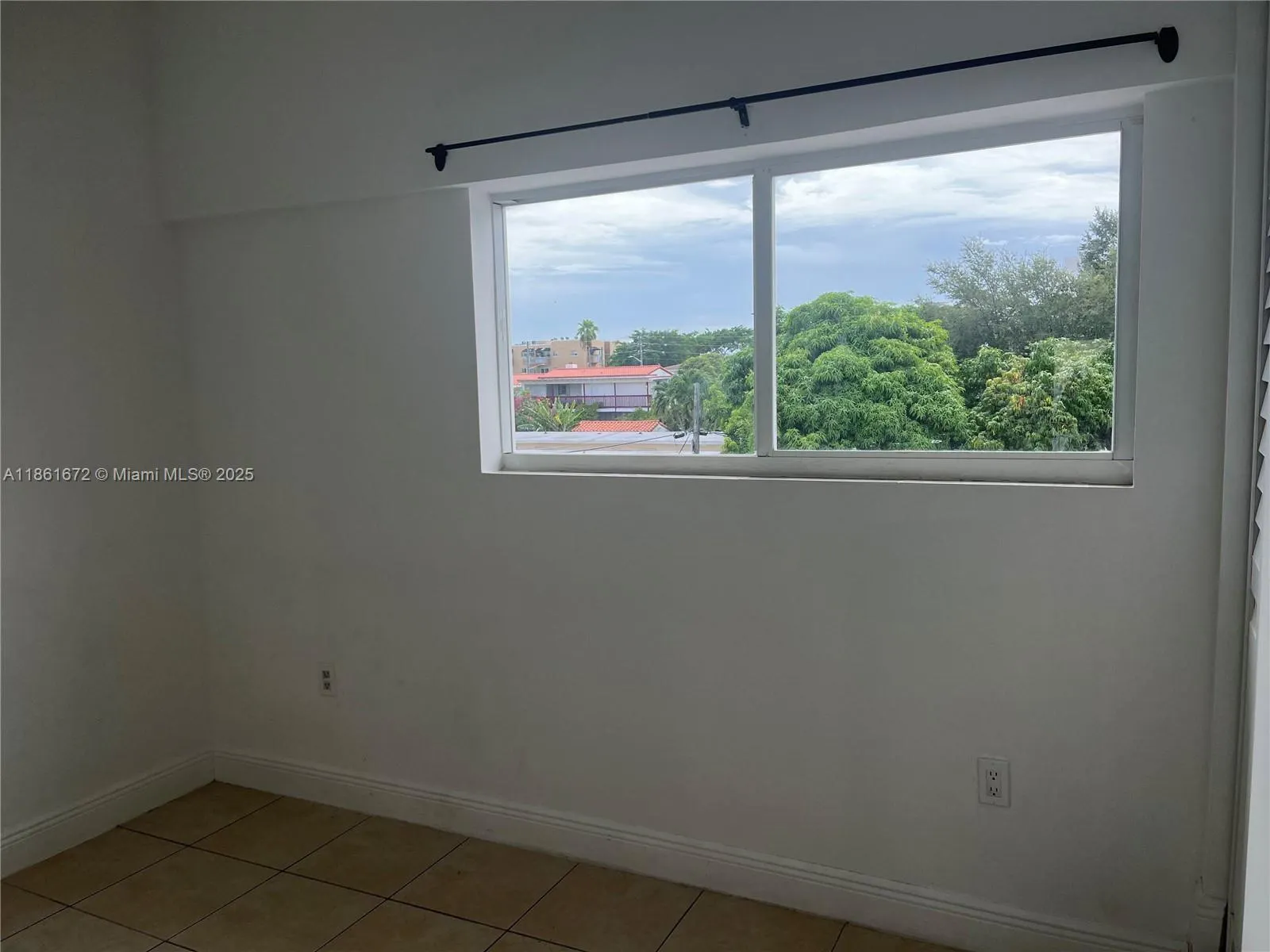 1020 SW 4th st, #106
