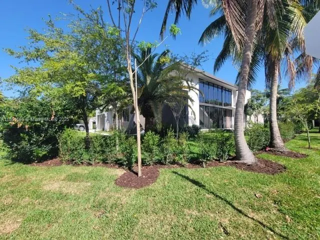 6250 SW 78th St