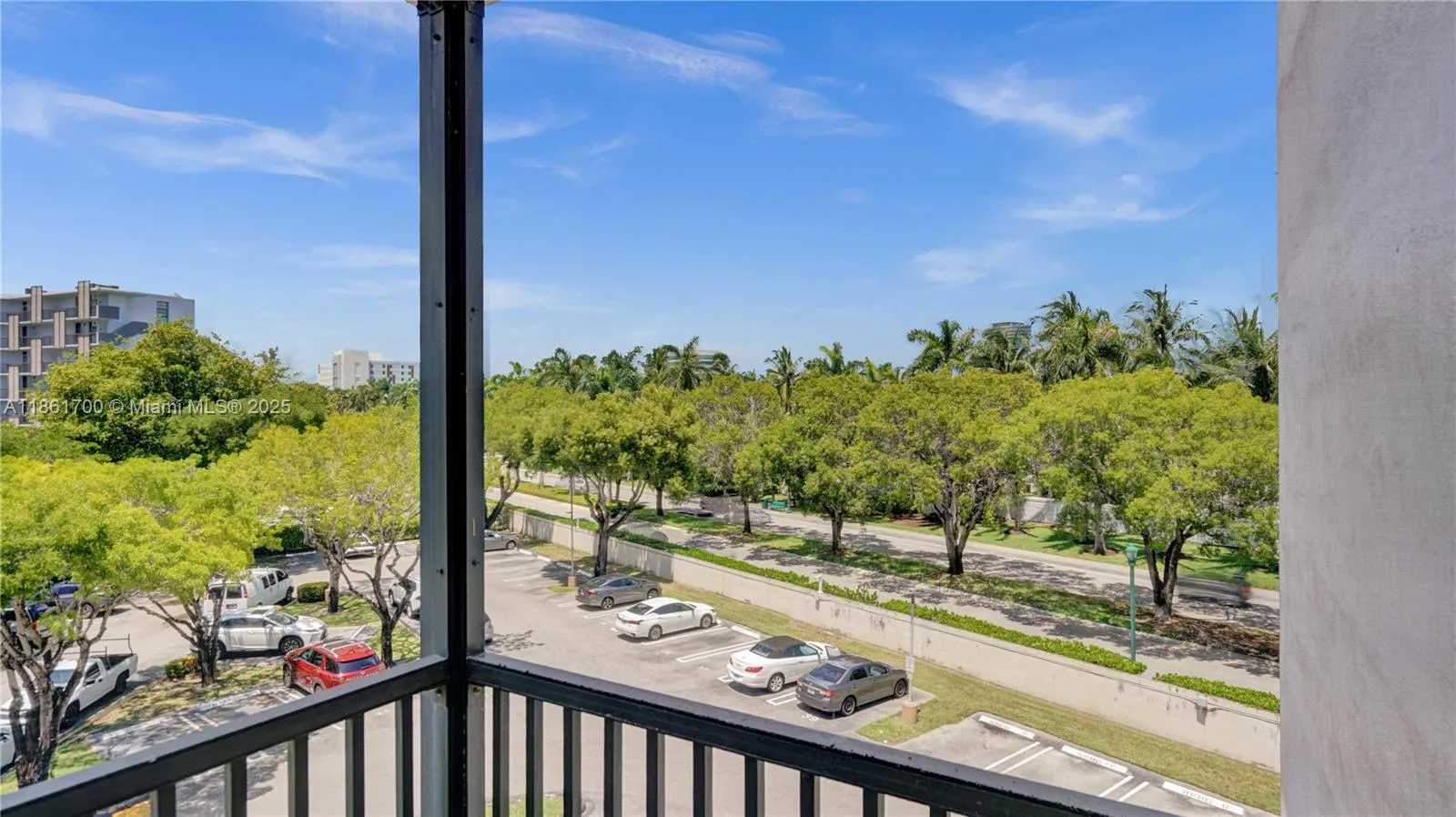 3101 N Country Club Dr, #401