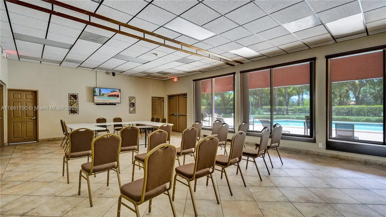 3101 N Country Club Dr, #401
