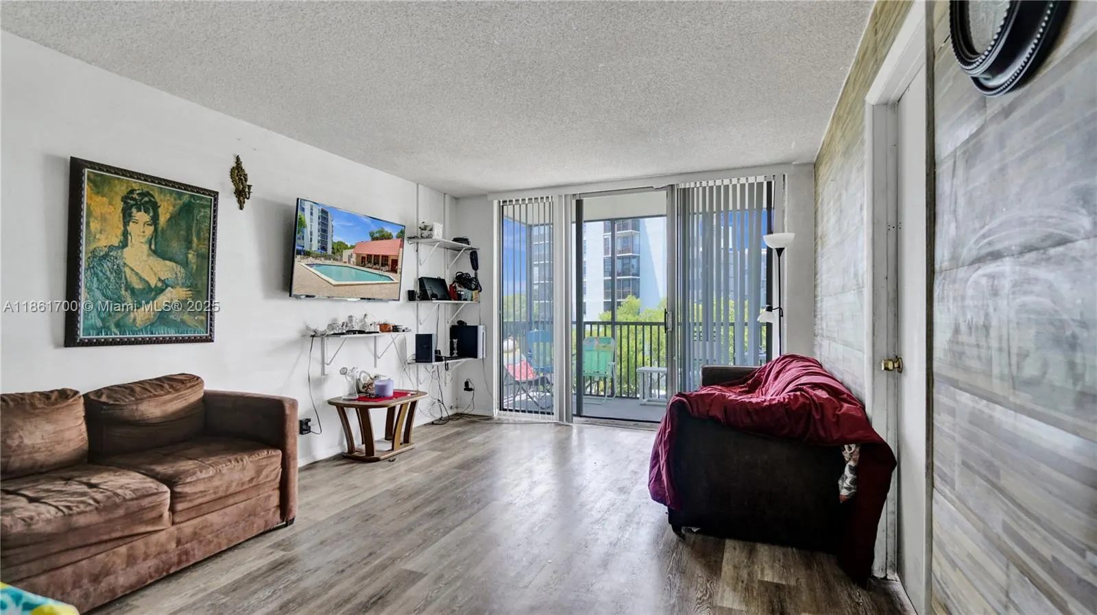 3101 N Country Club Dr, #401