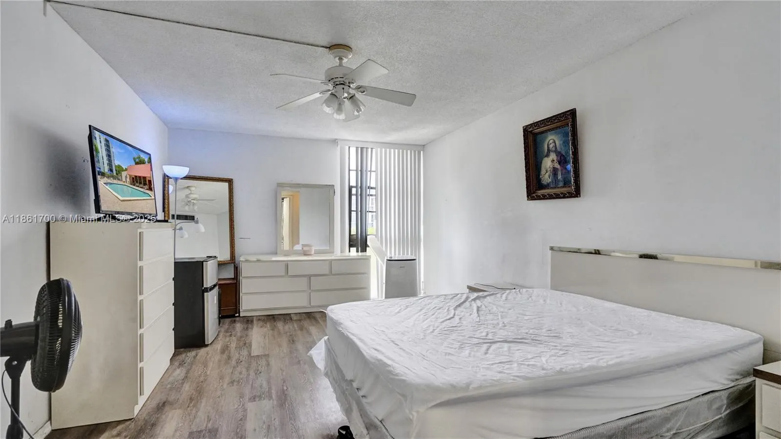 3101 N Country Club Dr, #401