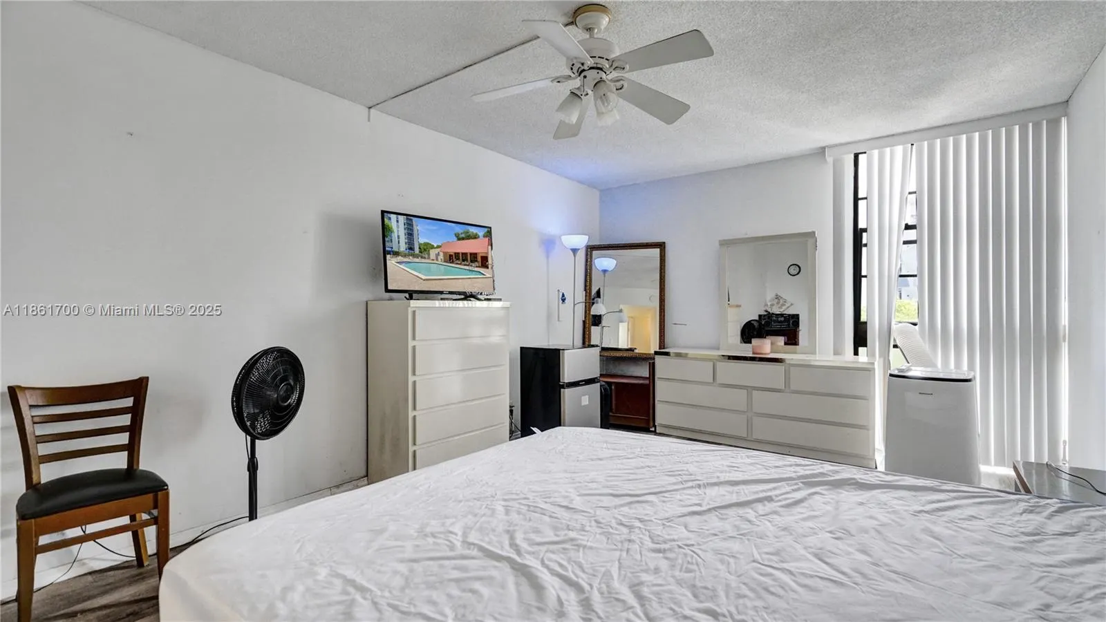 3101 N Country Club Dr, #401