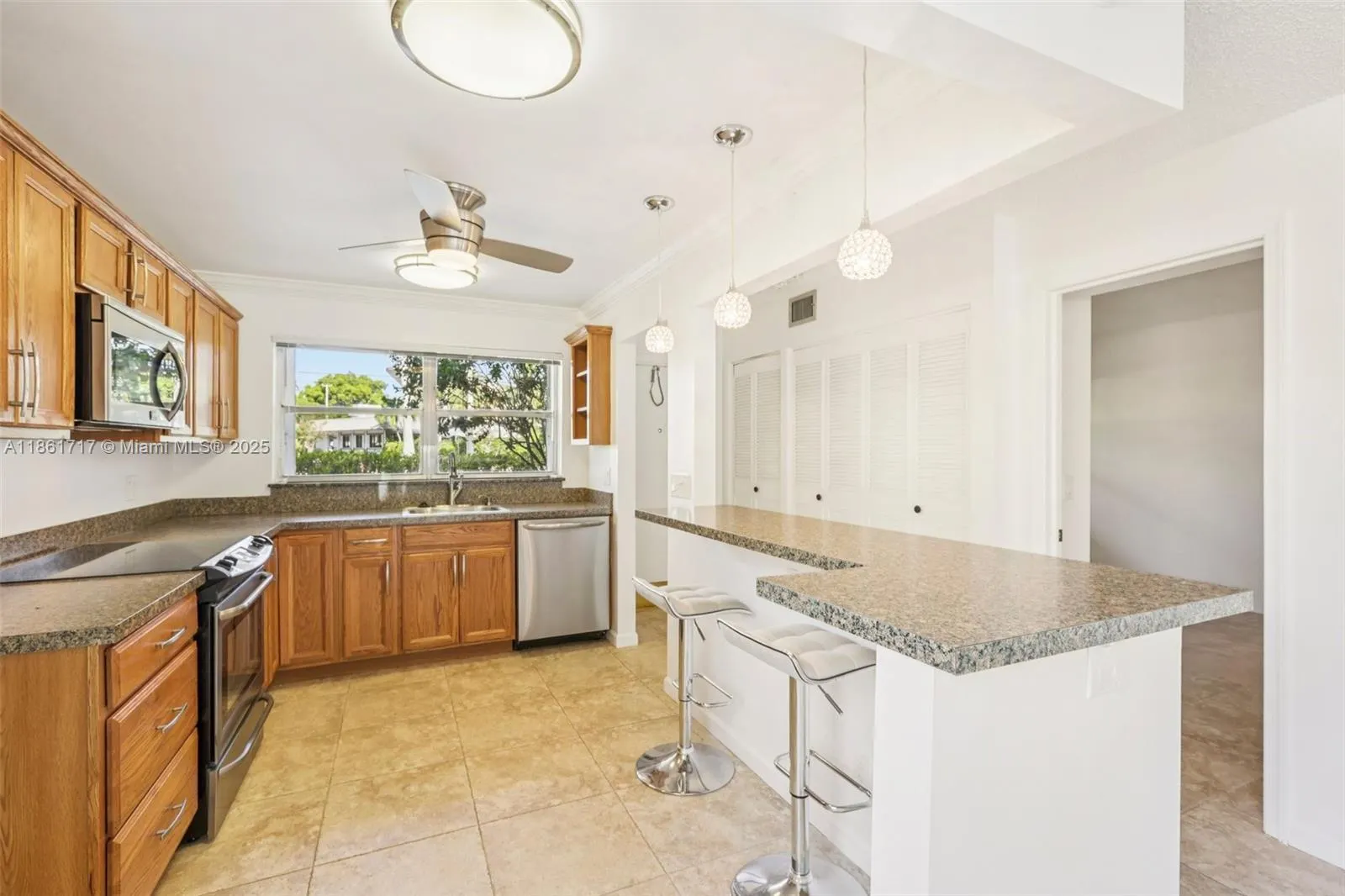 2000 S Federal Hwy, #109