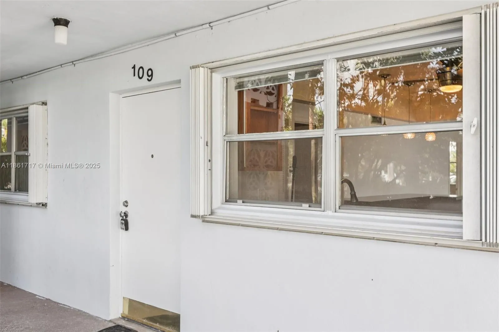 2000 S Federal Hwy, #109