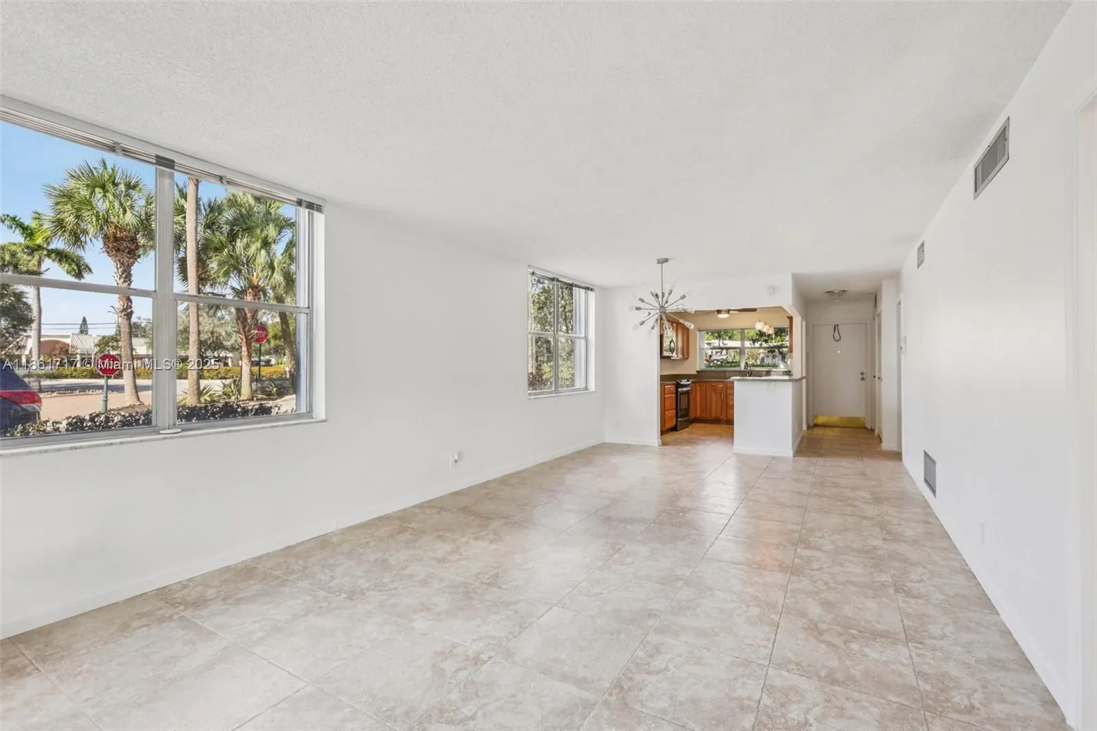 2000 S Federal Hwy, #109
