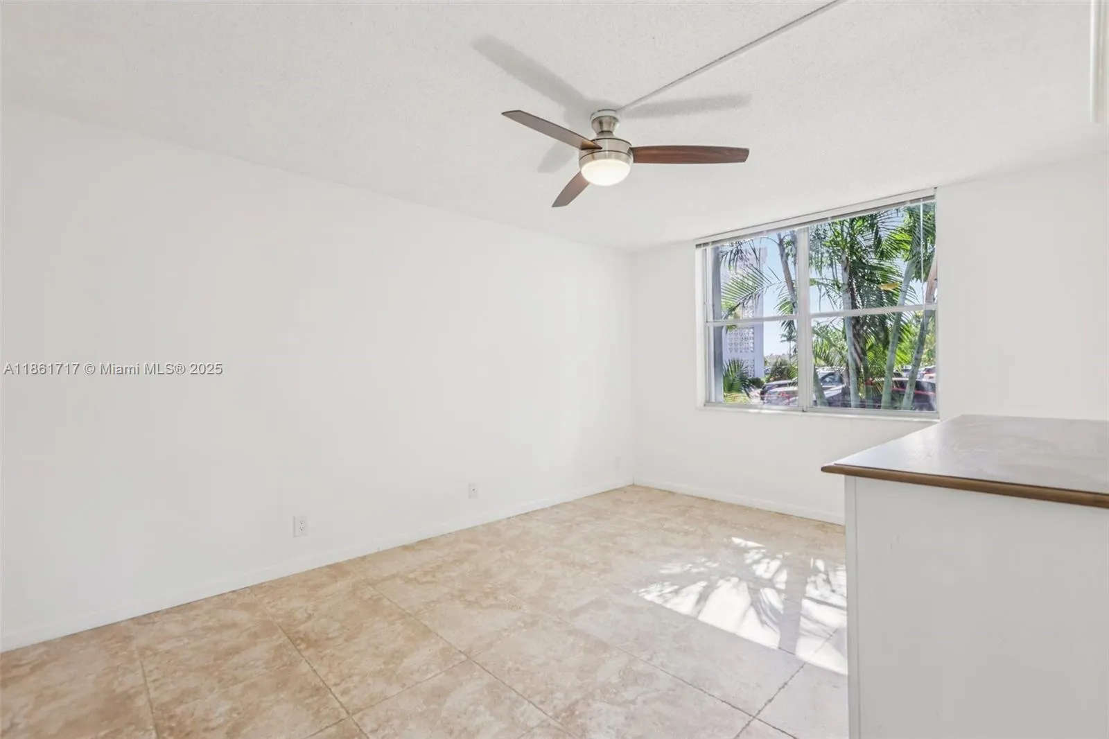 2000 S Federal Hwy, #109