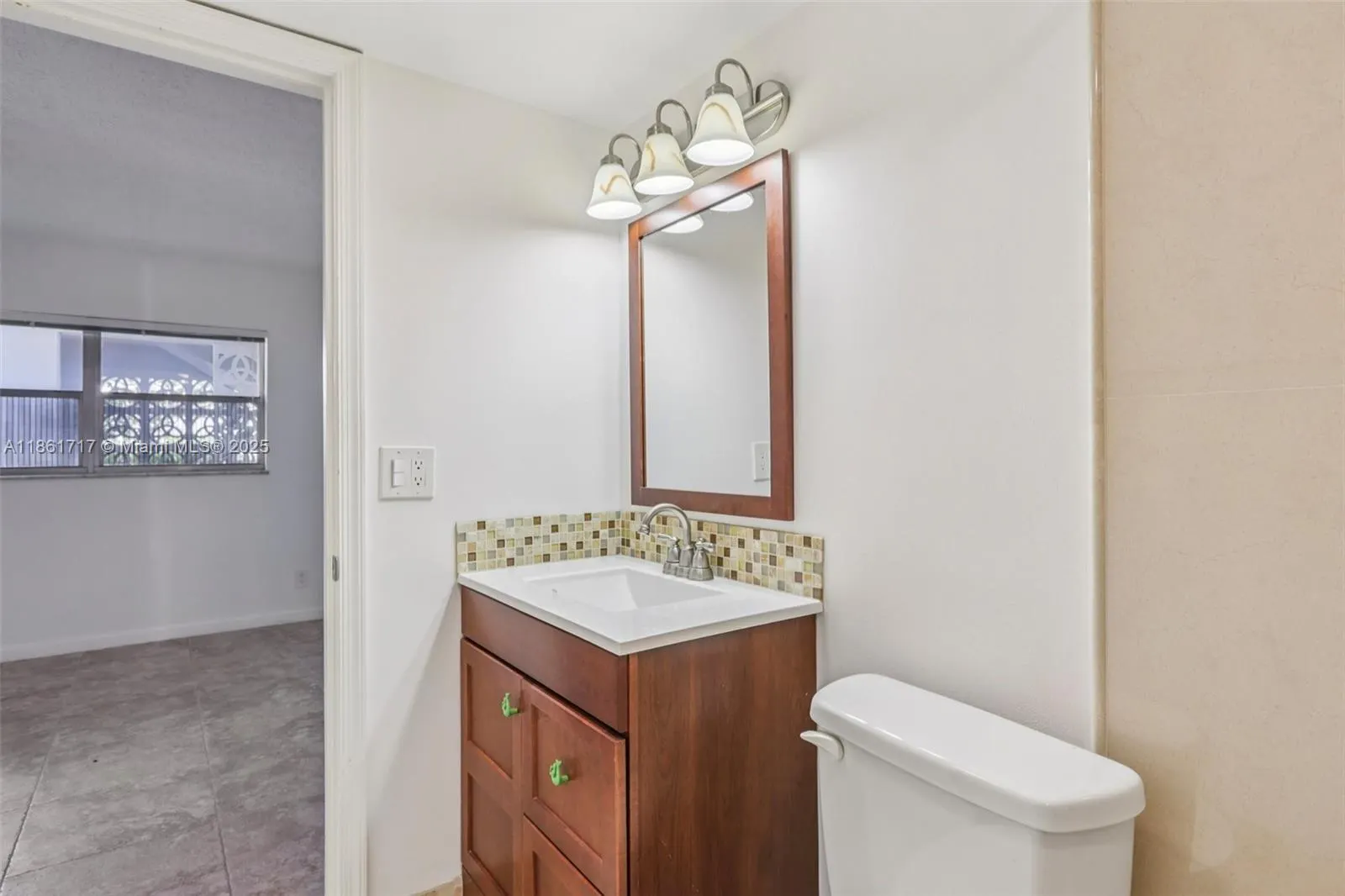 2000 S Federal Hwy, #109