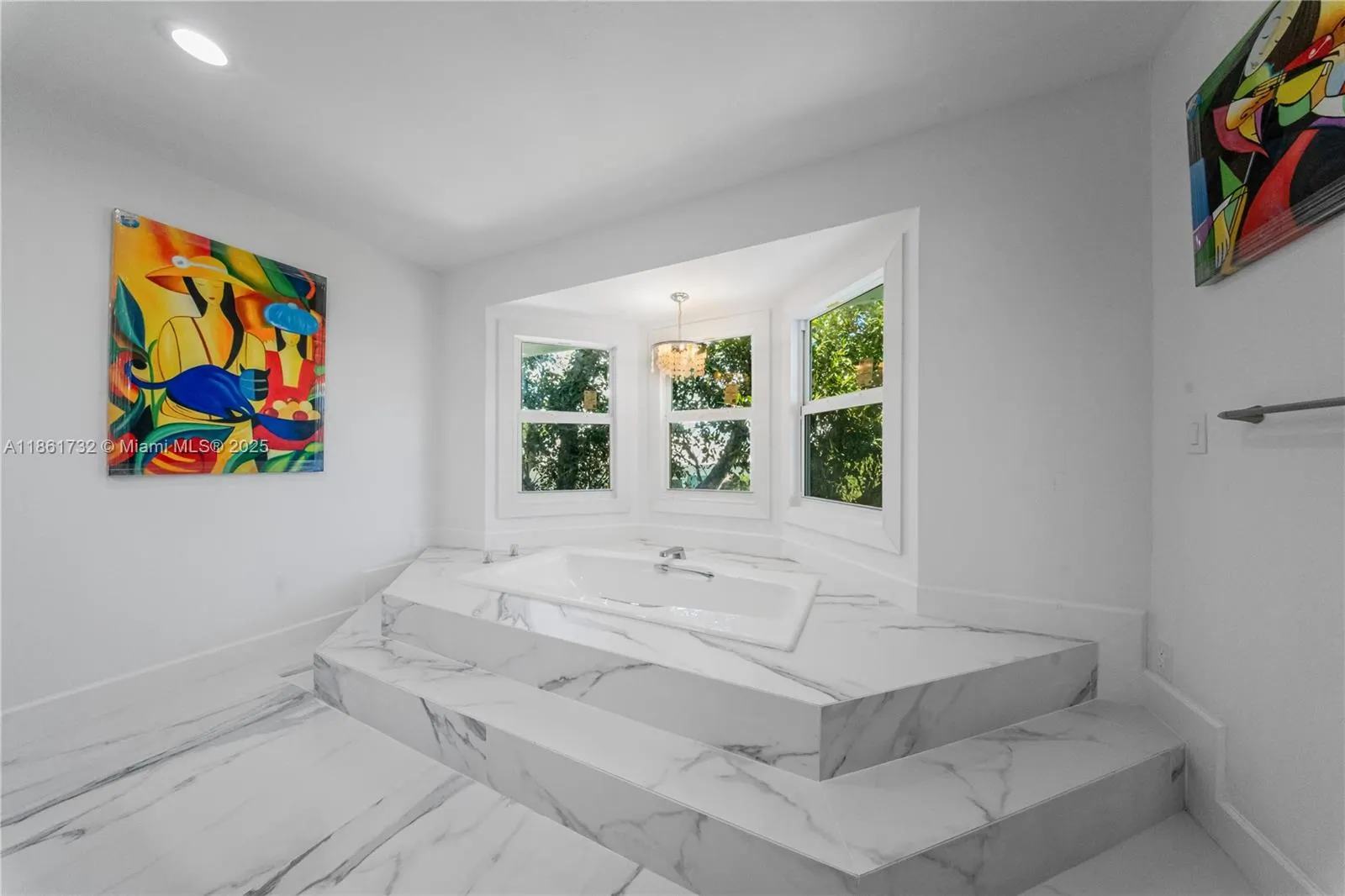 316 N Dr