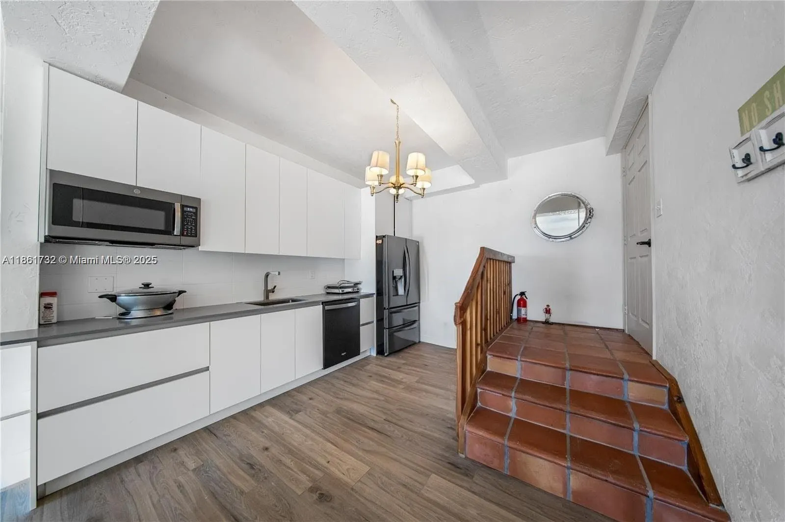 316 N Dr