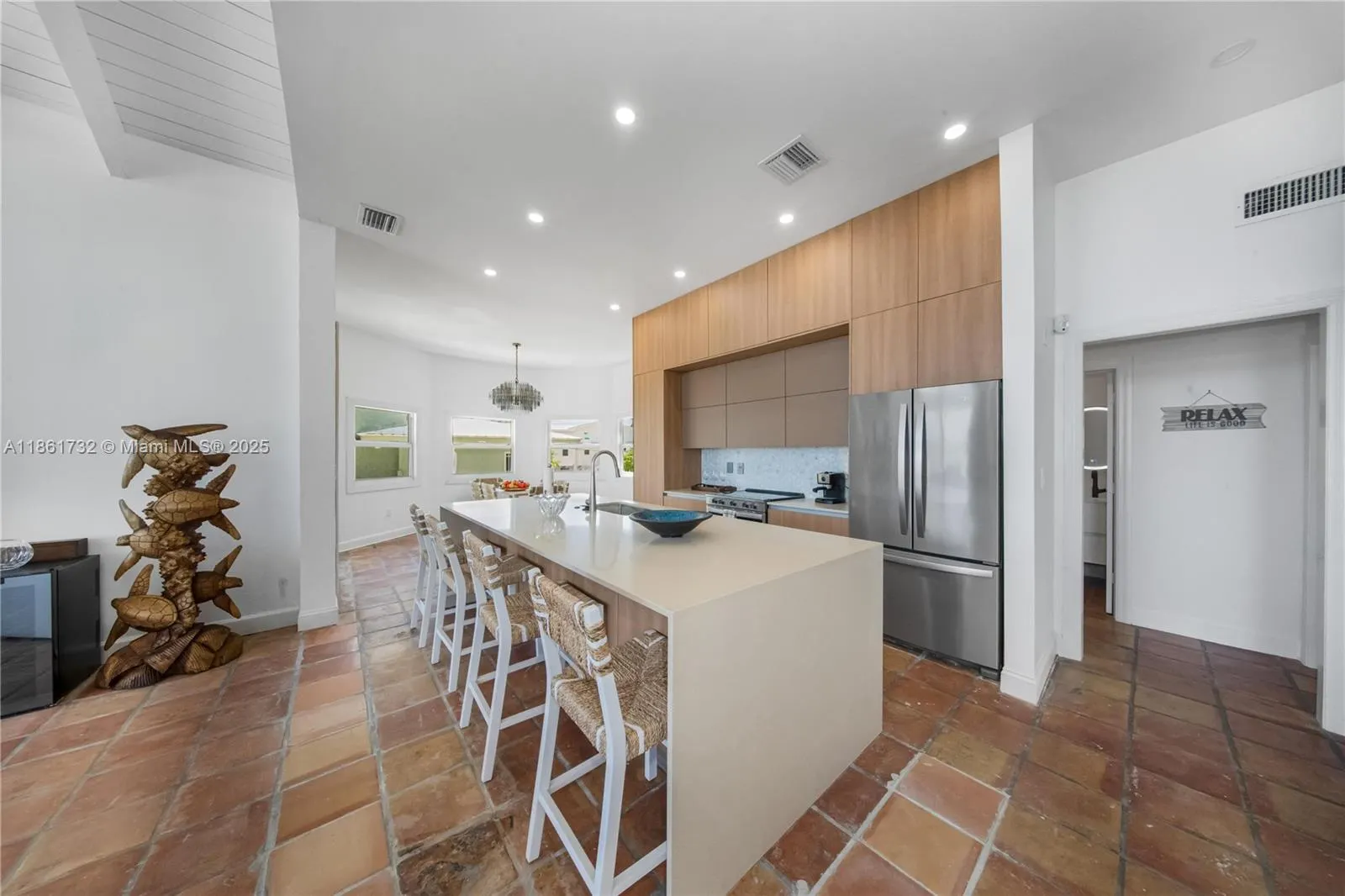 316 N Dr