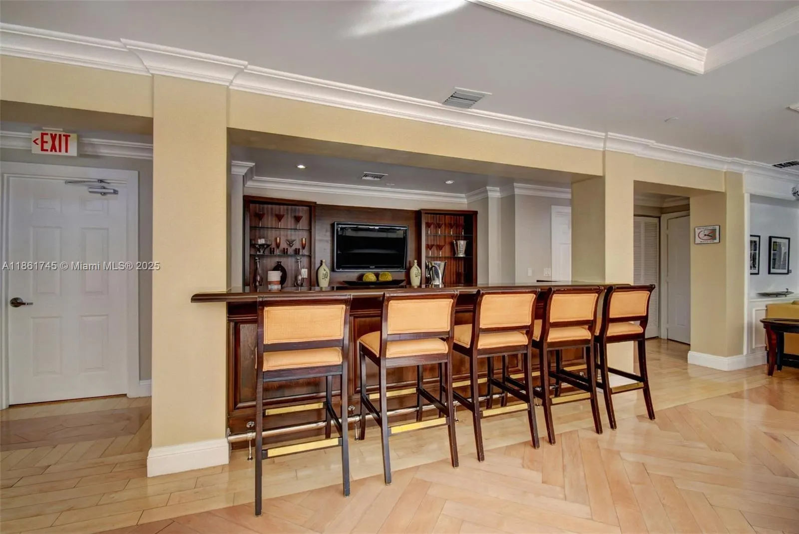 233 S Federal Hwy, #216