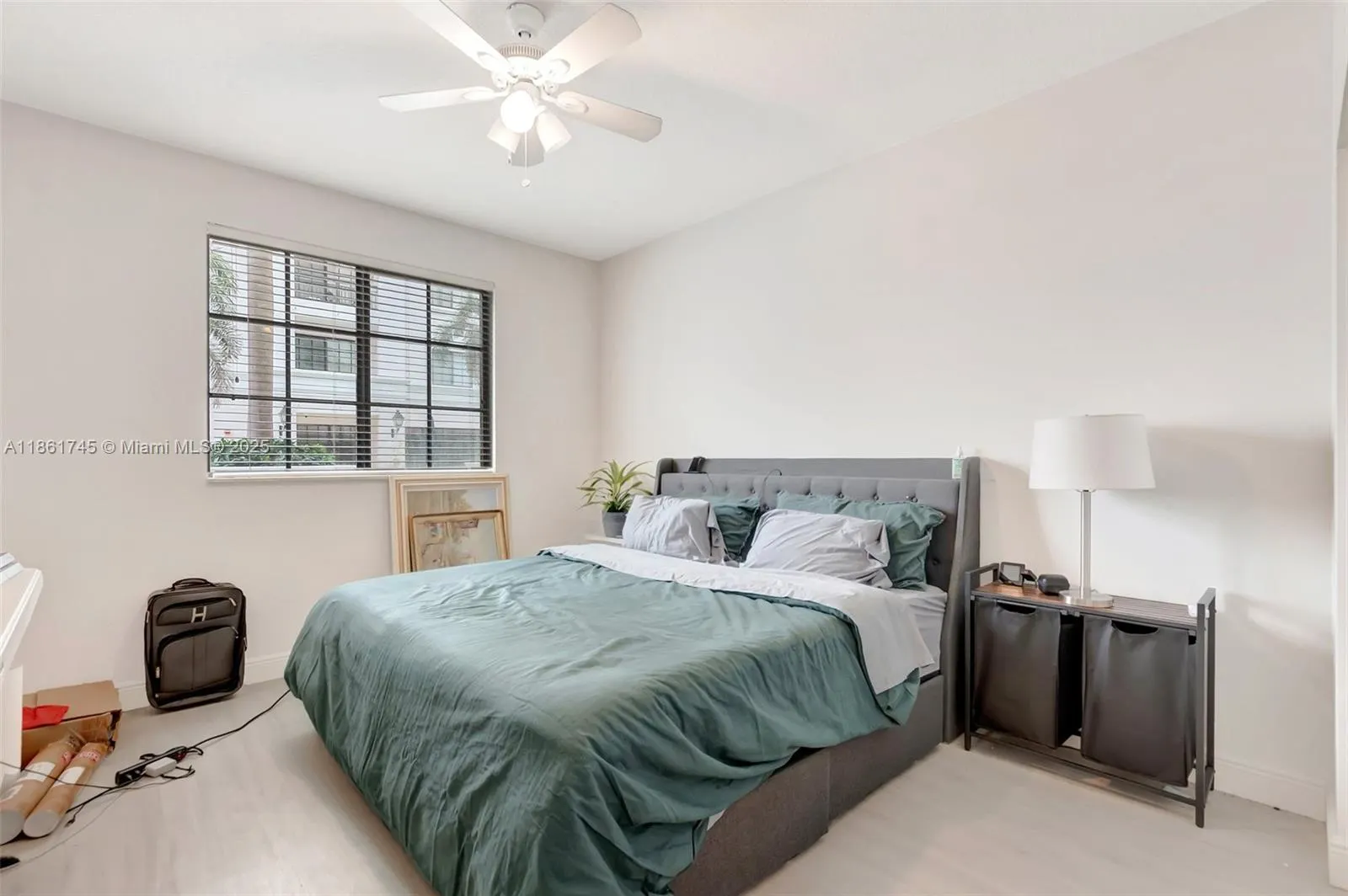 233 S Federal Hwy, #216