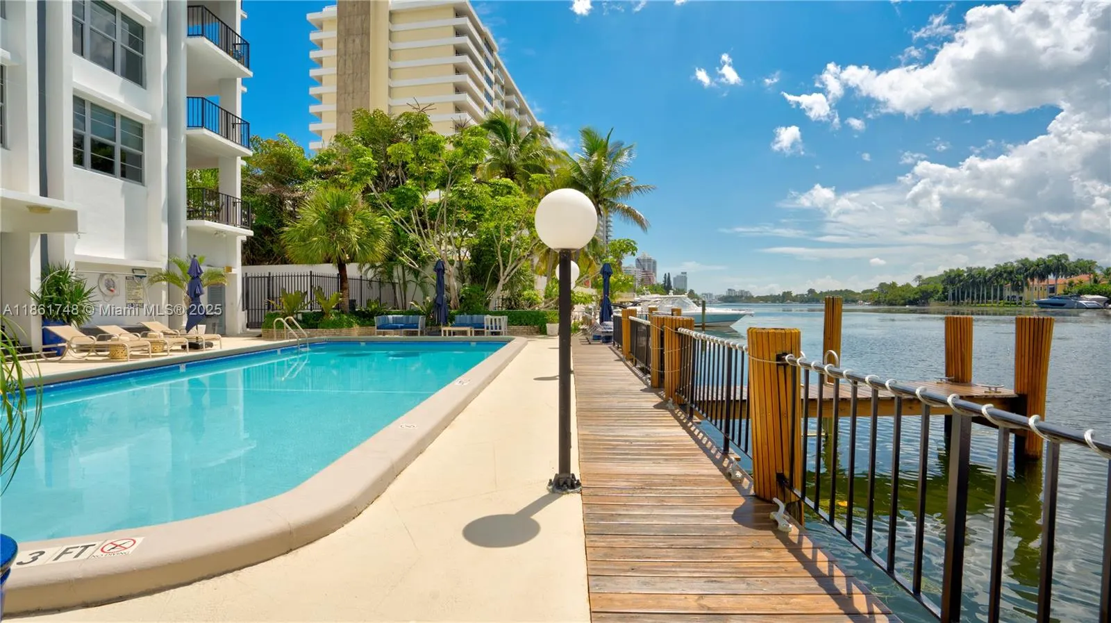 5640 Collins Ave, #6B