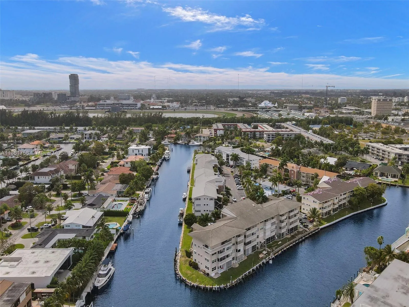 455 Paradise Isle Blvd, #104