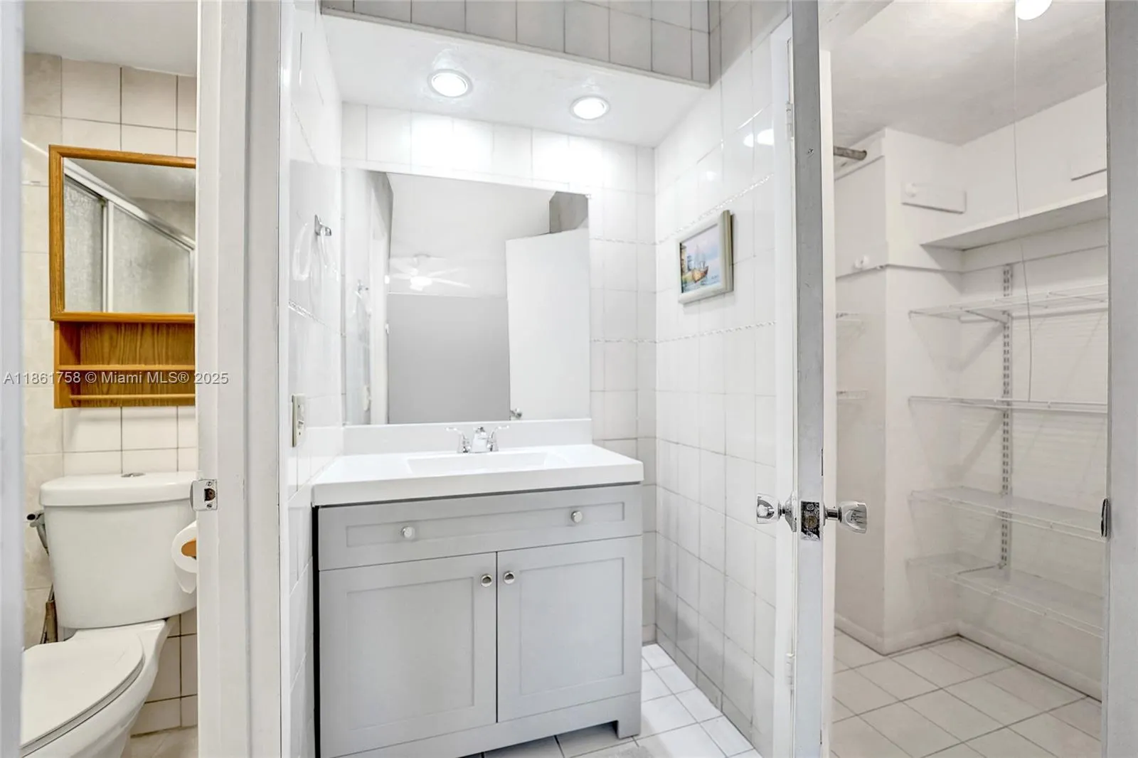 455 Paradise Isle Blvd, #104