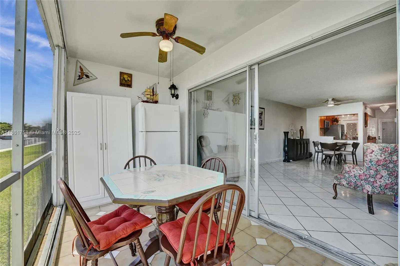 455 Paradise Isle Blvd, #104