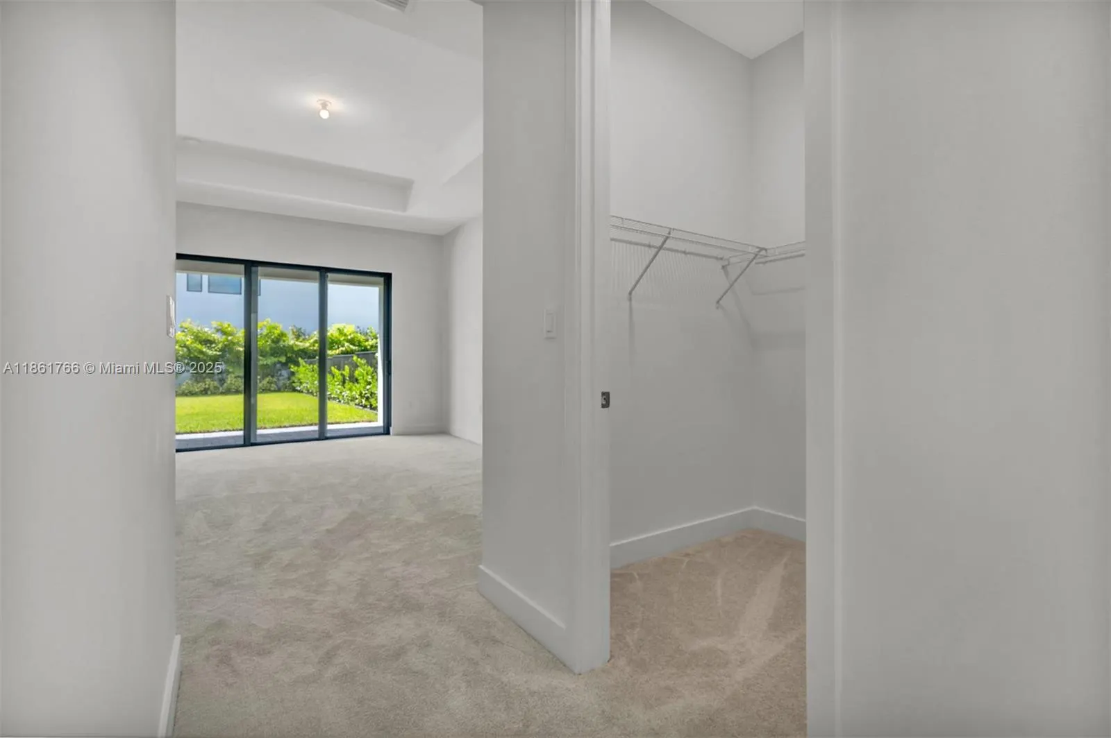 8286 Fishers Island Way