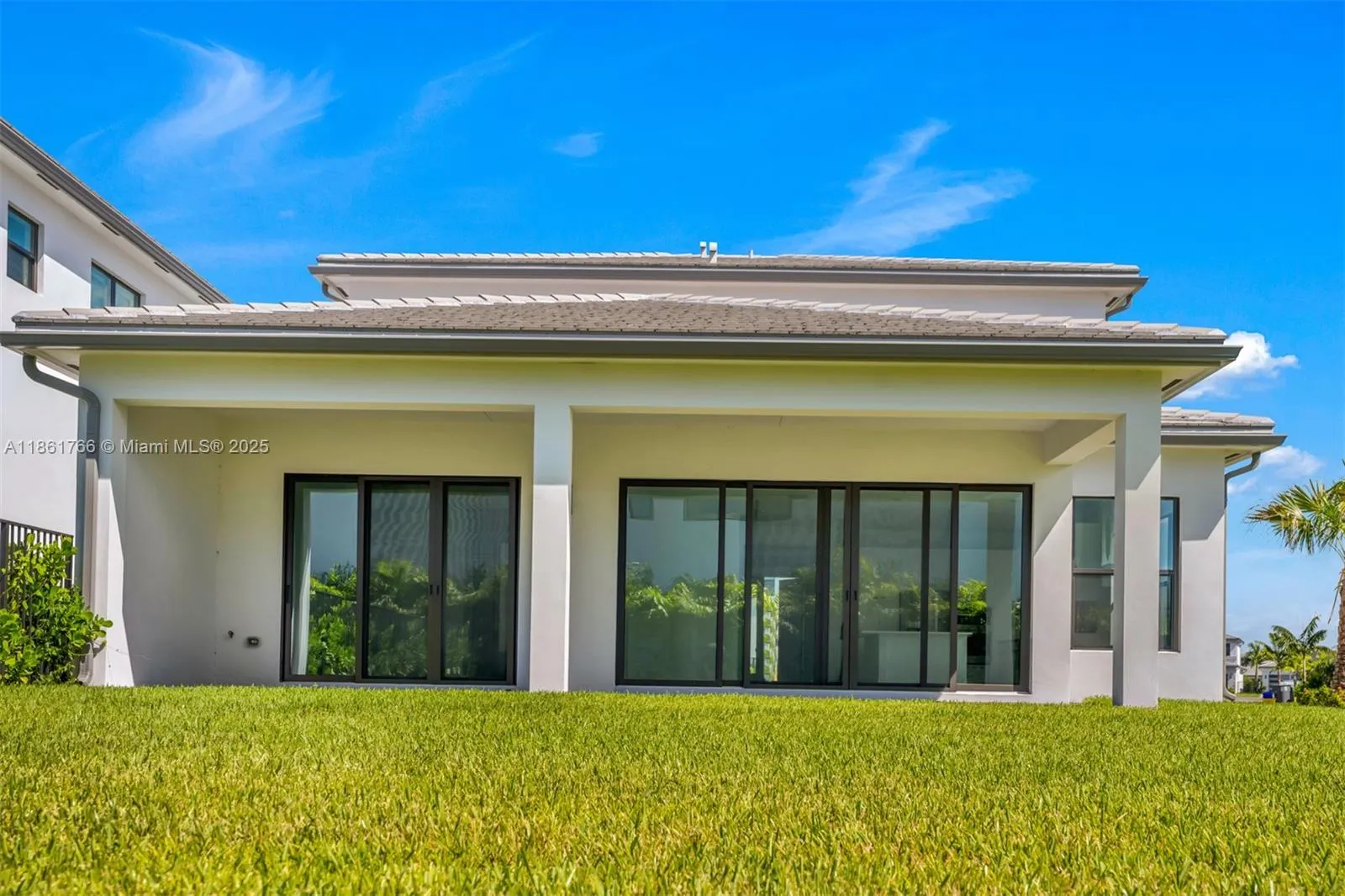 8286 Fishers Island Way