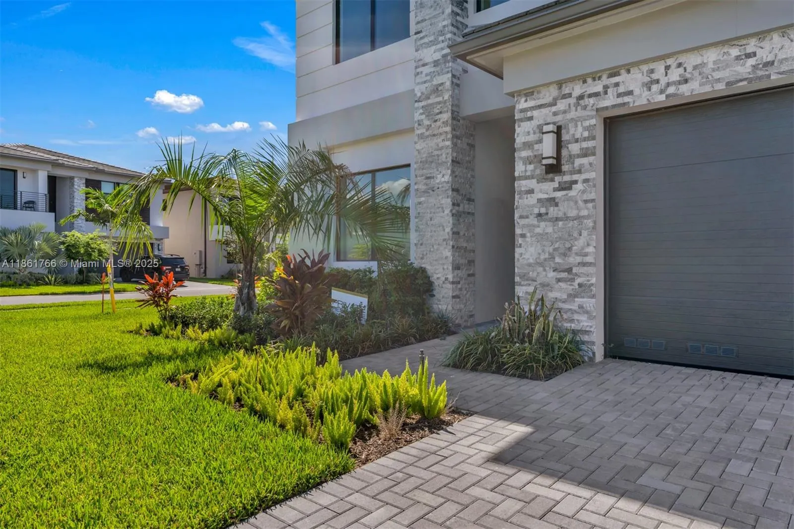 8286 Fishers Island Way