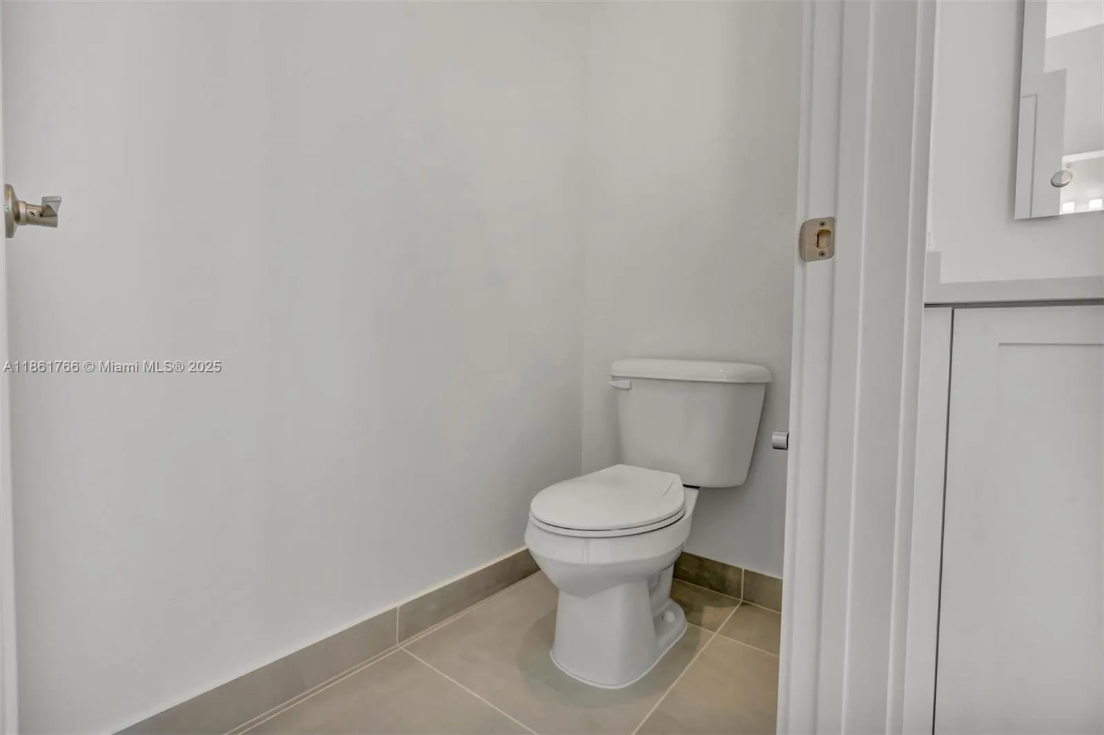 8286 Fishers Island Way