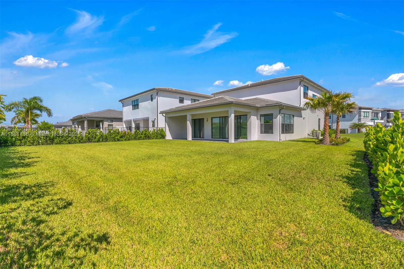 8286 Fishers Island Way