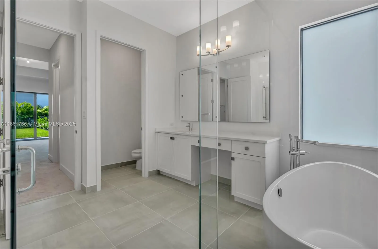 8286 Fishers Island Way