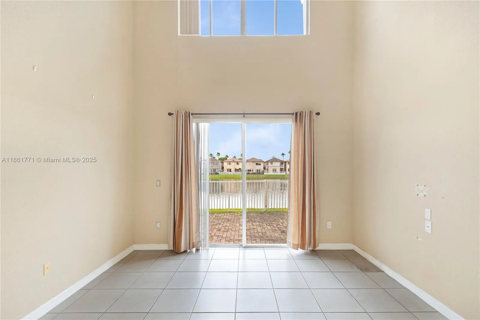 11552 NW 69th Ter