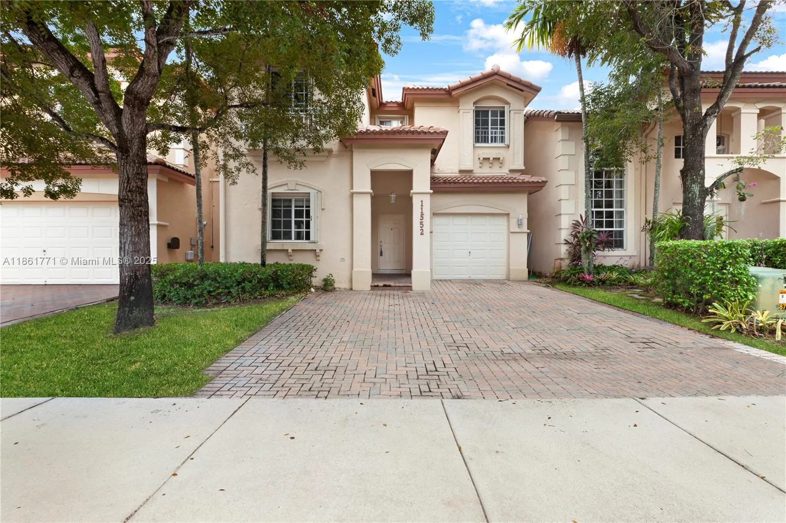 11552 NW 69th Ter