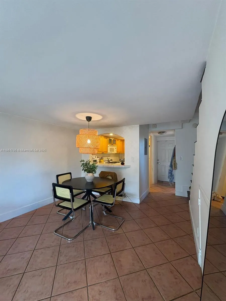 6709 N Kendall Dr, #230