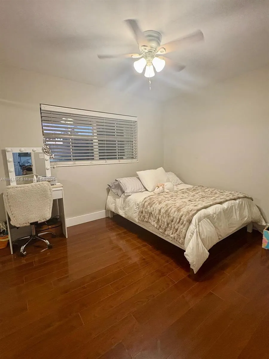 6709 N Kendall Dr, #230