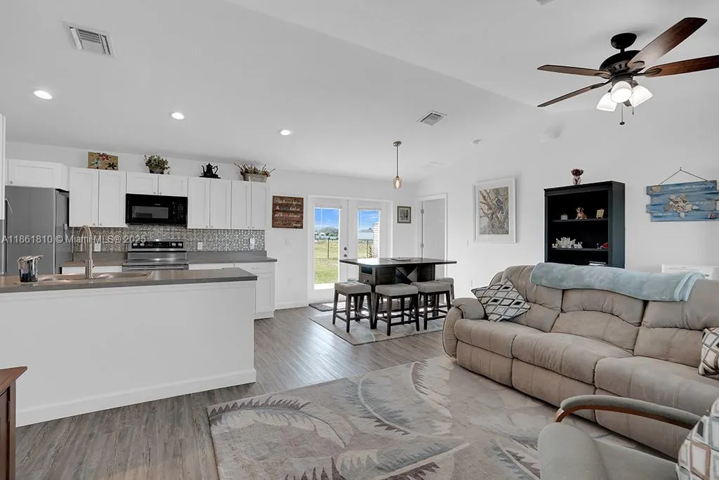 1263 Norge Ct